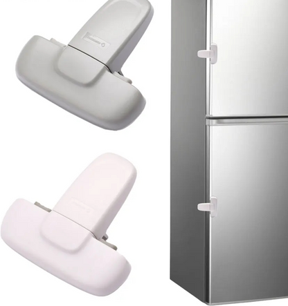 Bloque porte sécurité enfant installé réfrigérateur protection maximale bébé cuisine sécurisée sans perçage