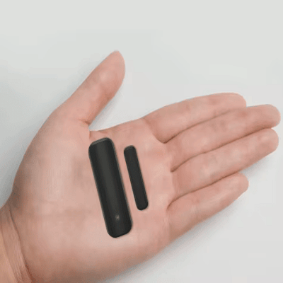 Capteur connecte installation cadre porte adhesif 3M professionnel sans percage detecteur ouverture magnetique discret alarme