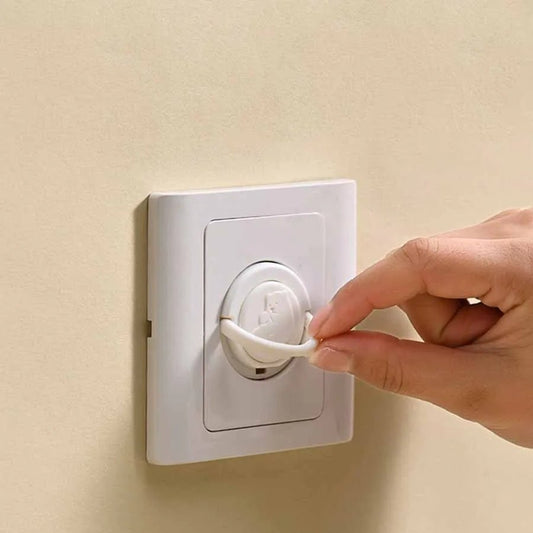 Cache Prise Bébé Focus sur le système anti-arrachage et rotation