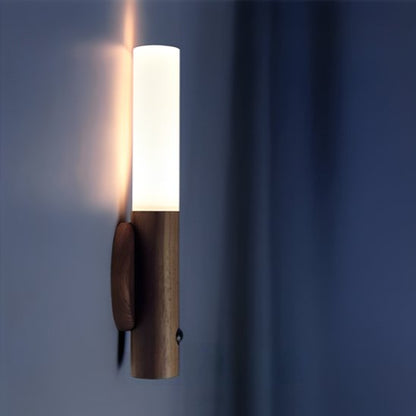 détecteur de mouvement murale design compact blanc pour installation discrète dans couloir escalier garage sans travaux complexes
